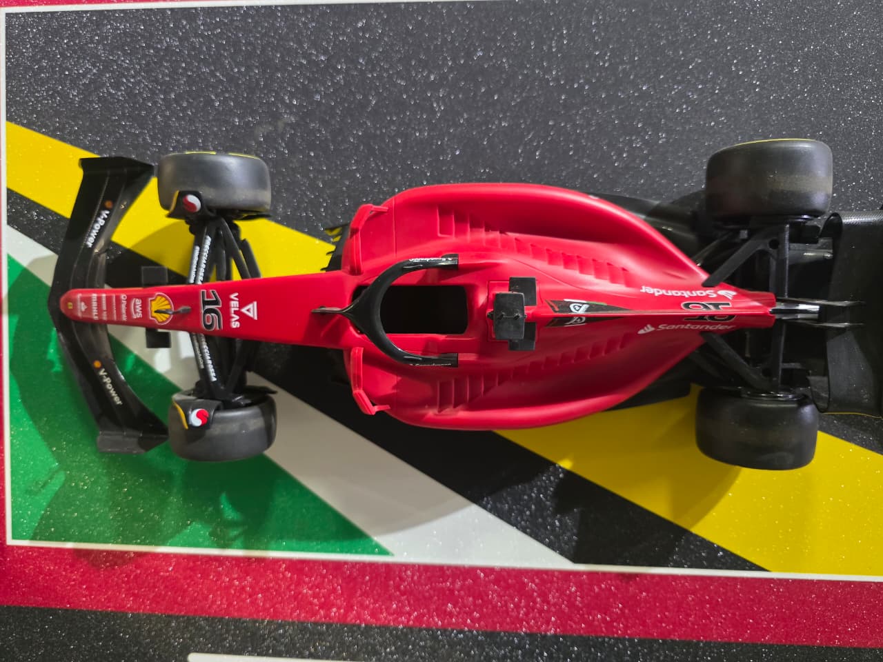 CUADRO COLECCIONABLE FERRARI