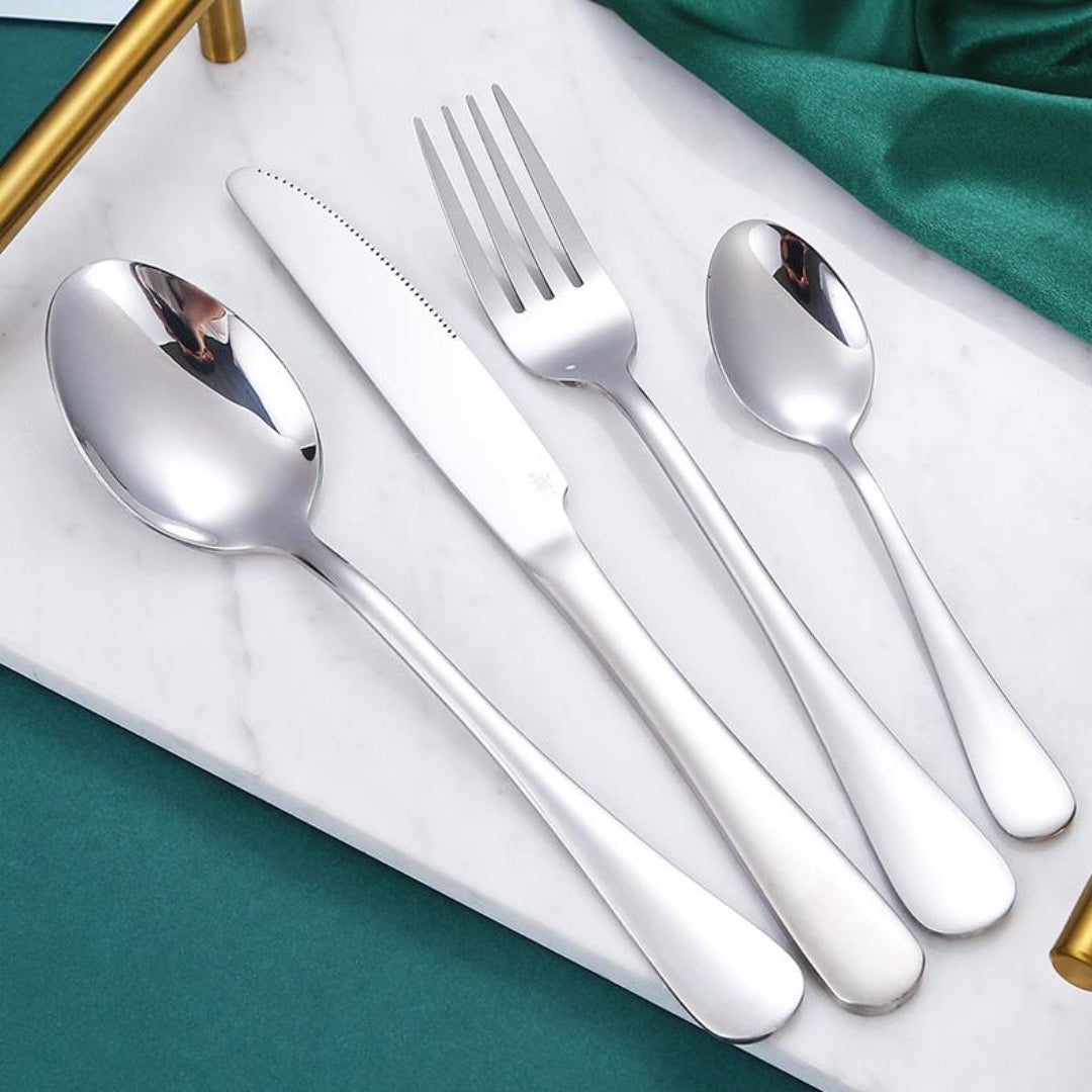 SET CUBIERTOS DORADO Y PLATEADO 4 PIEZAS